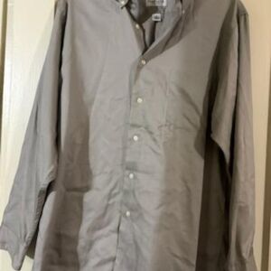 Van Heusen Grey Small Button Down Long Sleeve Shirt.